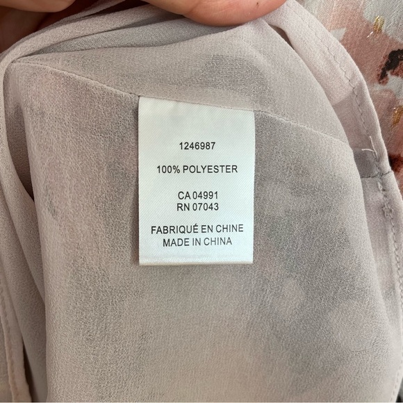 Joie | Floral  Print Long Sleeve Blouse with Metallic Embellishment Size XS - Picture 7 of 8